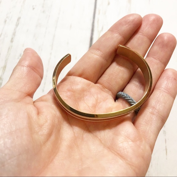 Daniel Wellington white/ gold like colored open bracelet - Picture 4 of 8